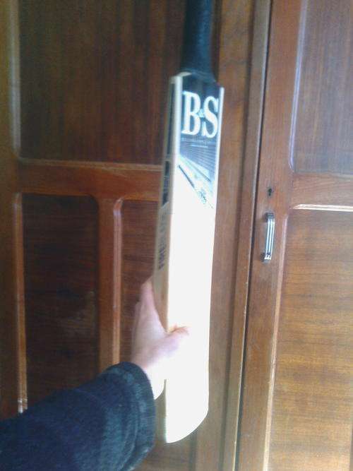 Bellingham and Smith 5star++ English Willow.Size H.  R1 Start no Reserve!!