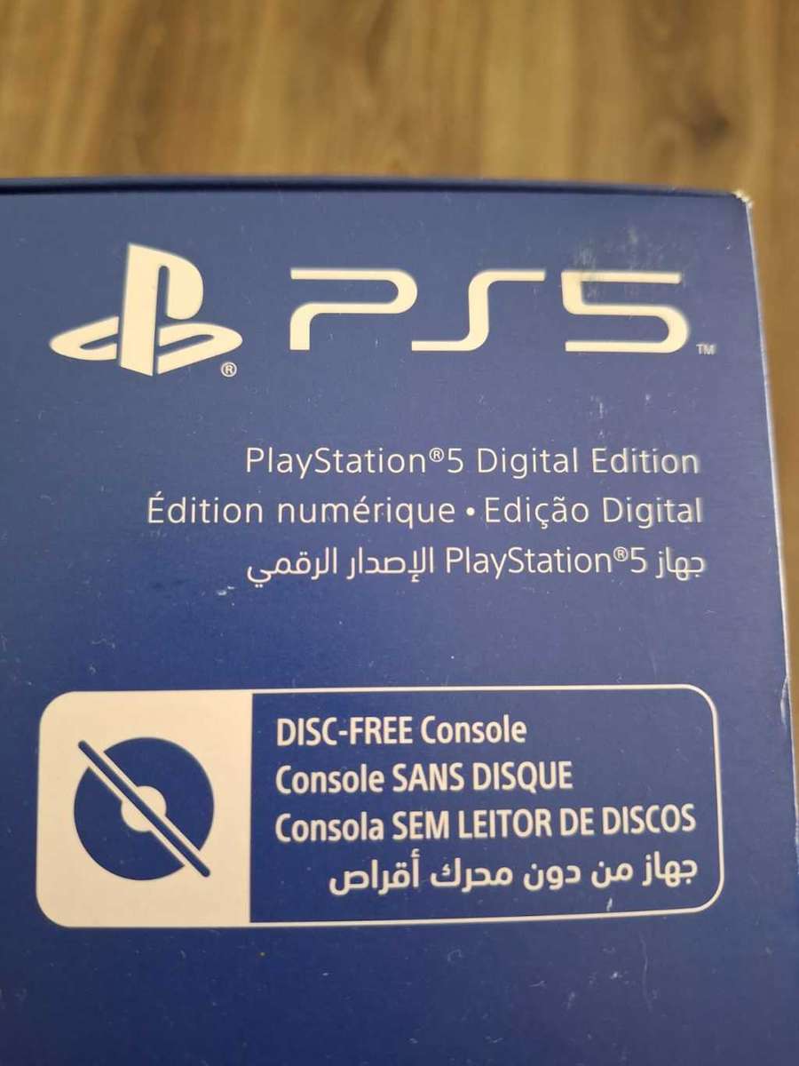 Playstation 5 Digital Edition + Extras!!