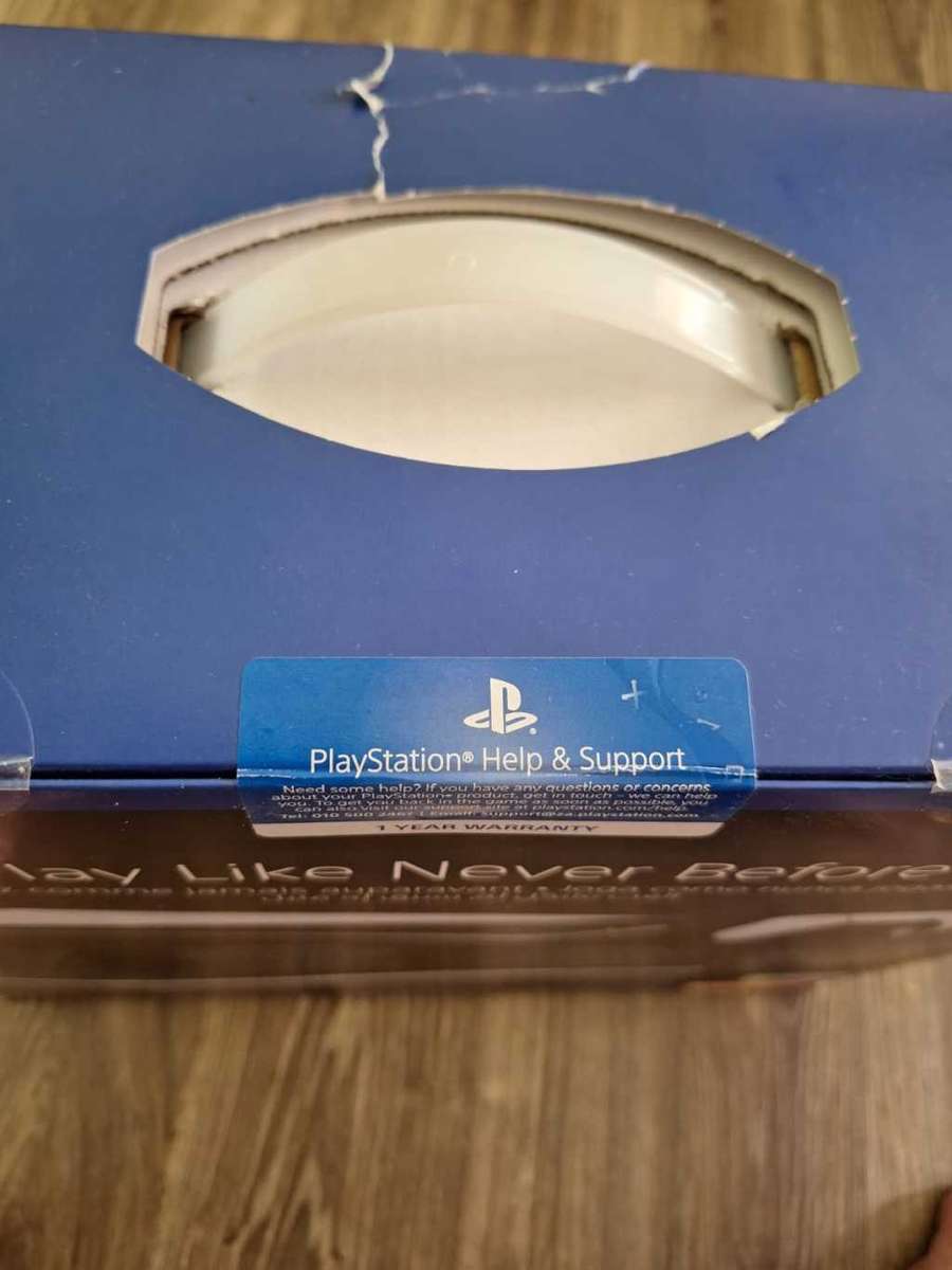 Playstation 5 Digital Edition + Extras!!