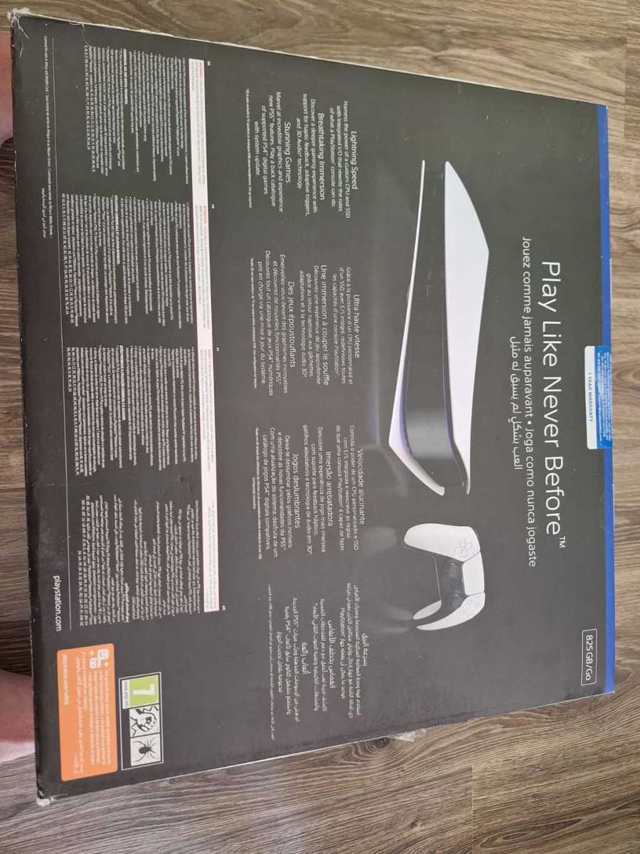 Playstation 5 Digital Edition + Extras!!