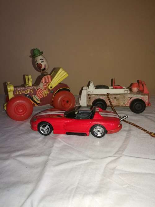 2 X FISHER PRICE TOYS AND 1 X VIPER RT/10 MODEL CAR