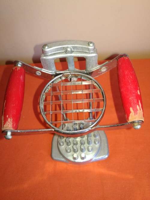 VINTAGE POTATO CHIP SLICER