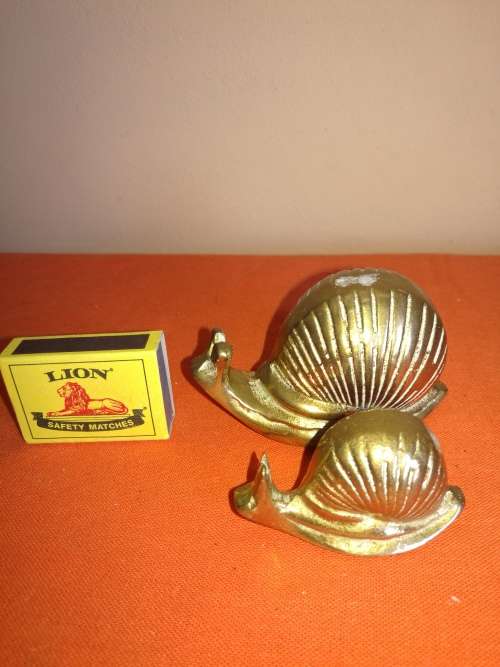 3 ASSORTED BRASS ITEMS