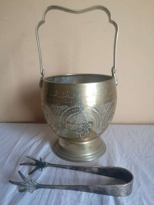 VINTAGE EPNS PLATED ICE BUCKET WITH TONGS
