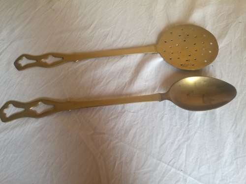 SET OF BRASS DECORATIVE WALL CUTLERY