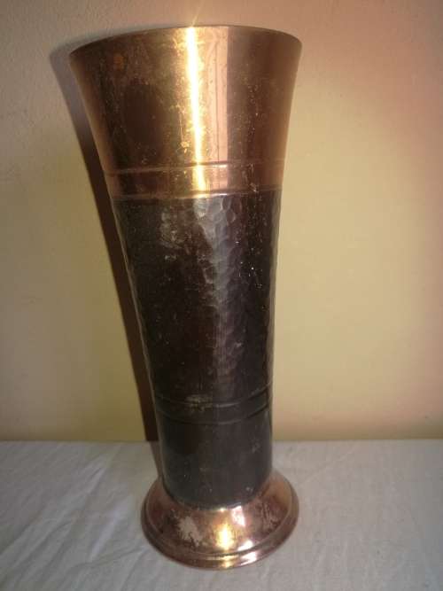 2 X LOVELY VINTAGE VASES