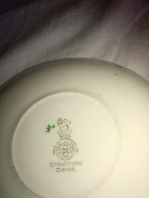 LOT OF 3 X COLLECTIBLE CERAMIC PIECES