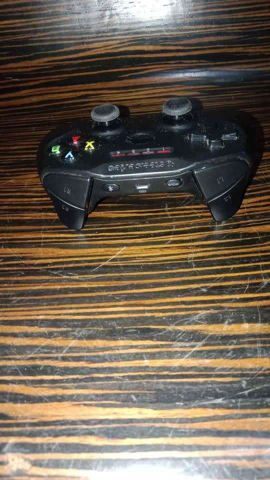 Steelseries Nimbus Wireless Gaming Controller For IPhone Or Windows Bluetooth (GC-00004)