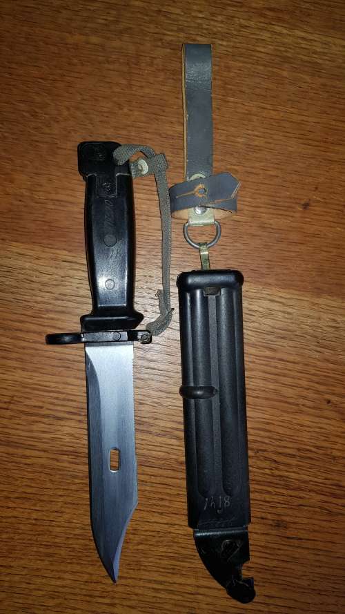 EAST GERMAN AKM 2nd TYPE BAYONET