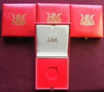 4 EMPTY  SA MINT ONE OZ PROOF CASES   PRFECT CONDITION.