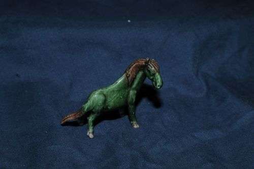 VARIETY OF HORSE ORNAMENTS