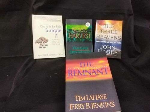 MIXED LOT OF ENGLISH CHRISTIAN BOOKS.