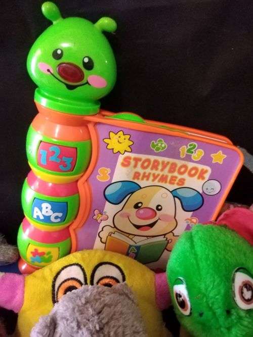 ASSORTED BOX OF TOYS