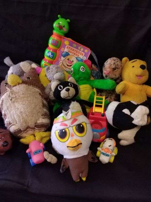 ASSORTED BOX OF TOYS