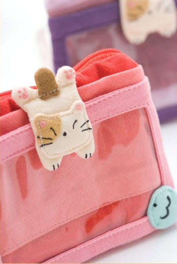 Hello Kitty fans don't miss it out~Hand dyed ID Holder, Badge Holder-Kiro Cat.Imported from Japan
