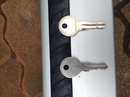 Wednesday Special : Thule Roof Rack Made In Sweden