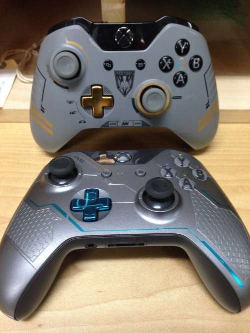 Limited Edition Halo 5 : Xbox One 1TB Console