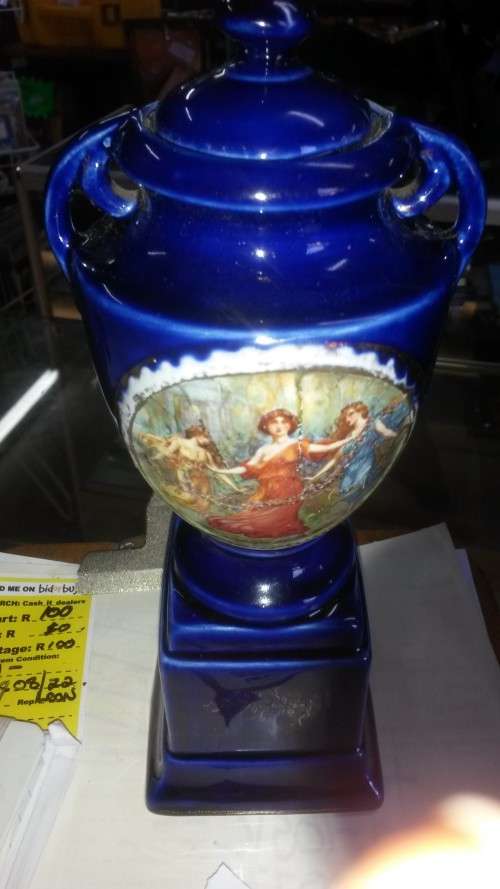 TOKE-ON-TRENT EMPIRE WORKS (ENGLAND) VASE and clock