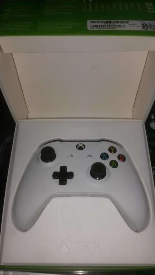 XBOX ONE REMOTES(BRAND NEW)