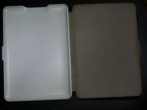 Kindle Paperwhite e-reader (MODEL NUMBER DP75SDI)