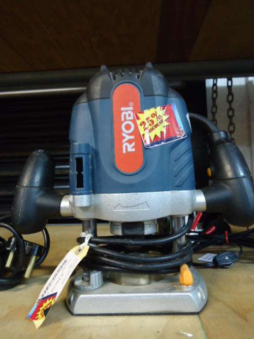 Ryobi Router - RE1600