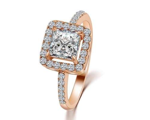 GOLD PLATED RING WITH CUBIC ZIRCONIA SIZE 9