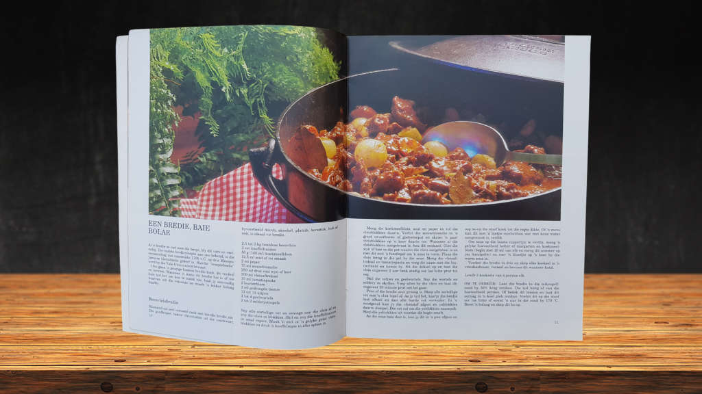 TV-Tuiskombuis  Mikrogolf Gunstelinge deur Annette Human Sagteband Goeie Toestand