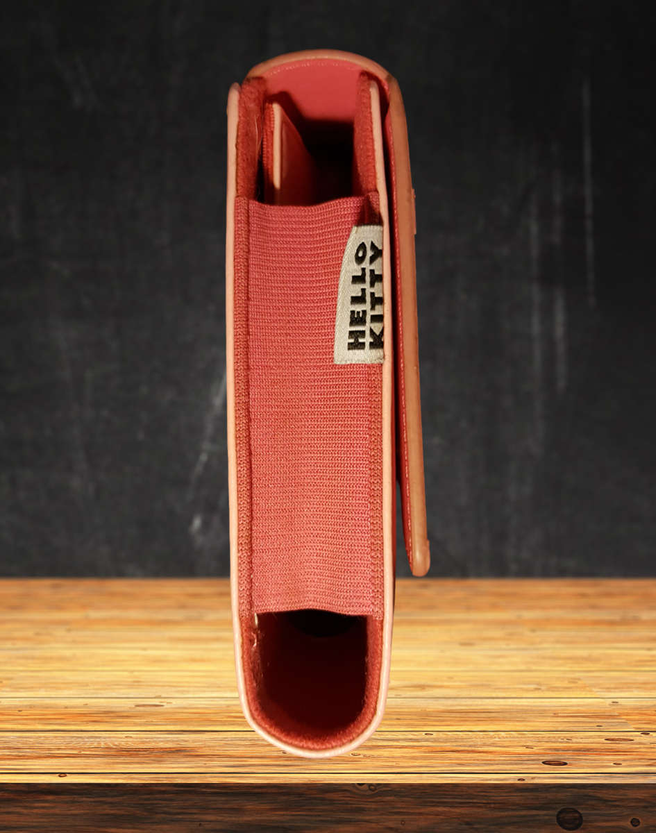 Nintendo DS Lite Coral Pink in Hello Kitty Case in Hello Kitty Case and 3 Games - Great Condition