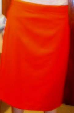 Signal red pencil skirt. 100% New Wool. Daks London. Below knee. Size 14