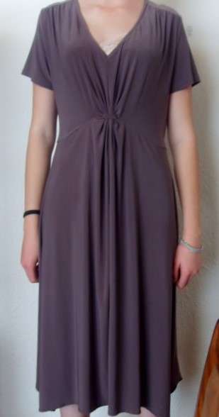 BEAUTIFUL METALLIC BROWN (COLOR) DRESS. CAVIAR. SIZE 36. AS NEW