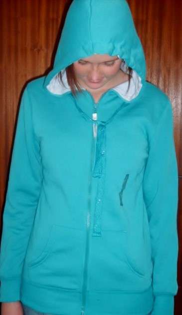SEA GREAAN HOODIE. REFLEX. SIZE 12. MEDIUM