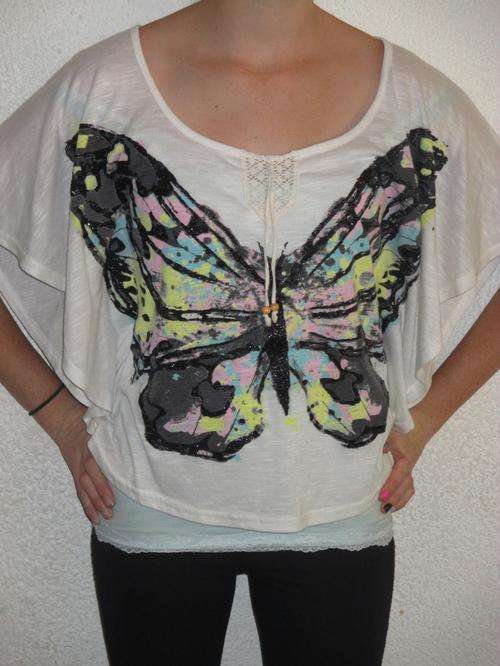 BUTTERFLY TOP. FREE 2BU. SIZE 12. CONDITION VERY GOOD