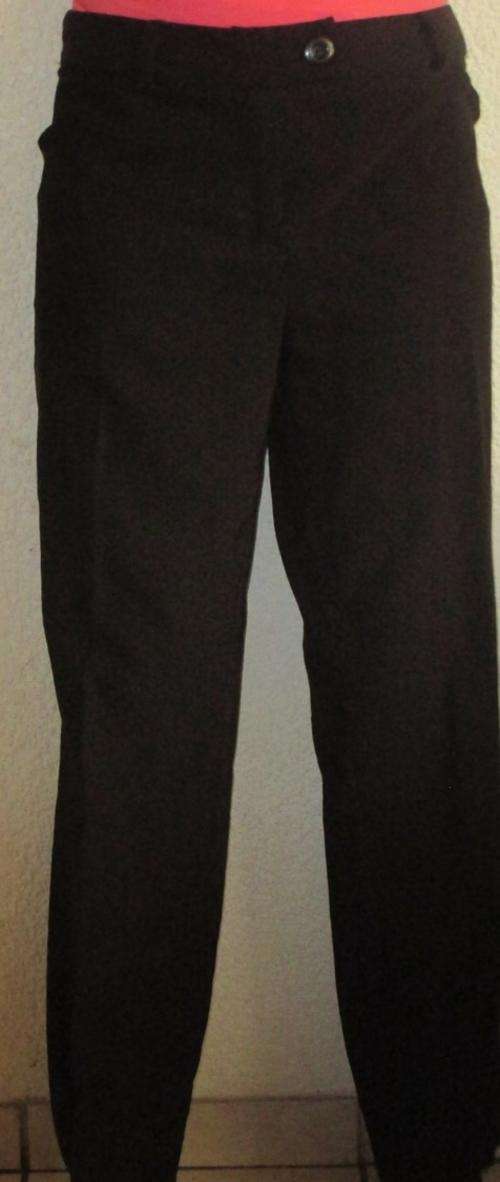 BLACK WIDER LEG PANTS. SIZE 36. WOOLWORTHS. AS NEW