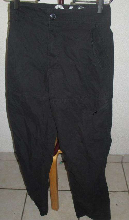FUNKY BLACK UTILITY PANTS. SIZE 32. AS NEW