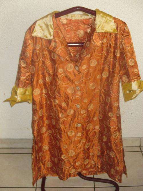 LONG INDIAN STYLE JACKET. SIZE 14/16. AS NEW