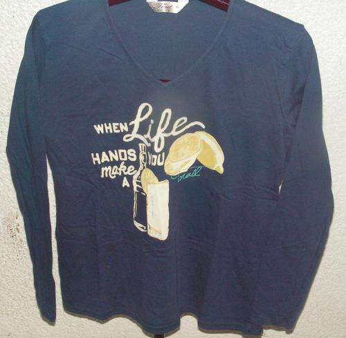 BLUE PRINTED T. TRAIL. SIZE XL. AS NEW