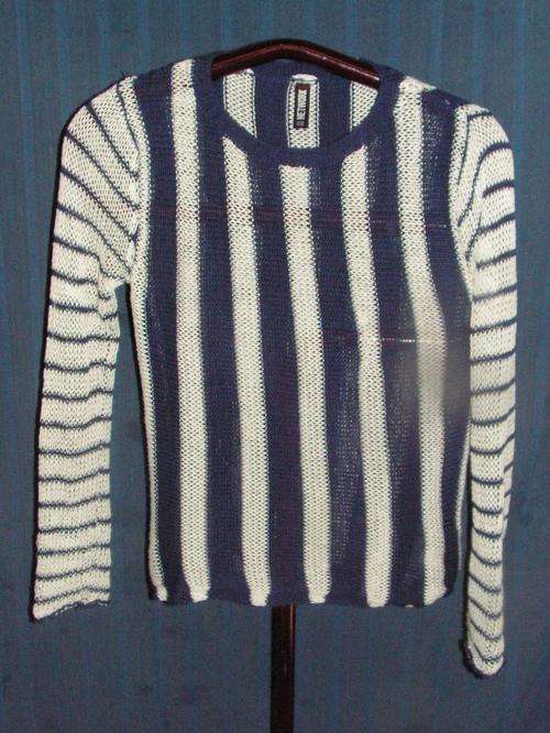 BLUE STRIPED KNIT. NETWORK SIZE 8. CONDITION: VERY GOOD