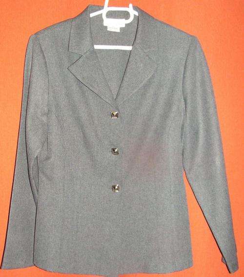 GREY SUEDE LIKE JACKET. SIZE 18. CONDITION: AS NEW