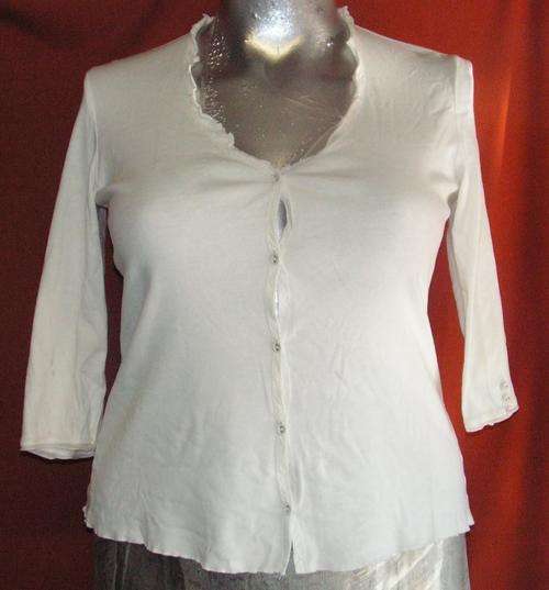 WHITE T WITH BUTTONS. WOOLWORTHS. SIZE 12. CONDITION:  GOOD
