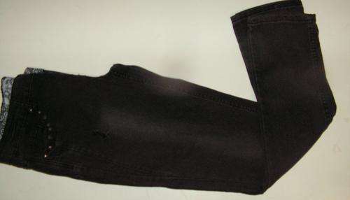 DESTROYED SKINNY JEANS. RT. SIZE 34 CONDITION: AS NEW