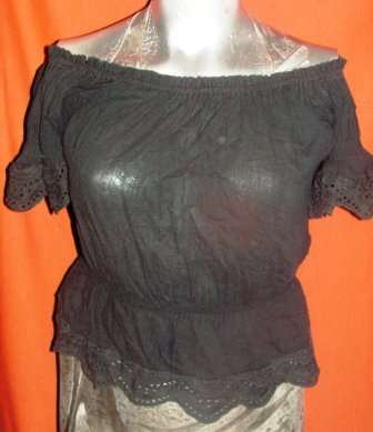 BLACK OFF THE SHOULDER TOP. SIZE SMALL.. CONDITION: AS NEW