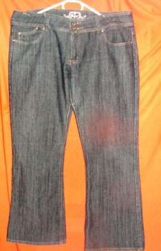 BLUE BLACK BOOTLET JEAN. SIZE 40. CONDITION: AS NEW