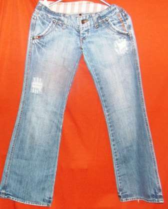 LEE COOPER DESTROYED WIDE LEG JEANS. SIZE 8. CONDITION: AS NEW