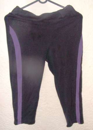 BLACK WITH PURPLE TRIMING YOGA PANTS REFLEX LARGE CONDITION: GOOD