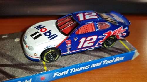 NASCAR Ford Taunus with rubber tyres - MOBIL Racing