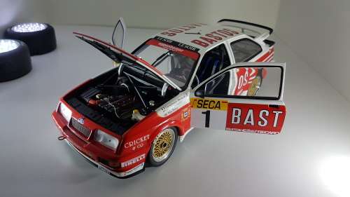 1/18 Minichamps Ford Sierra RS 500 - 24h SPA -1989