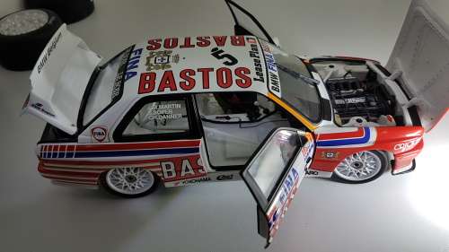 1/18 Dealer Edition Minichamps BMW M3 E30 Bastos - Soper
