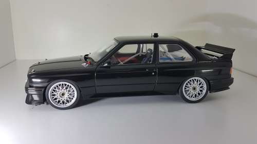 1/18 AutoArt Bmw M3 DTM Plain Body version - Black