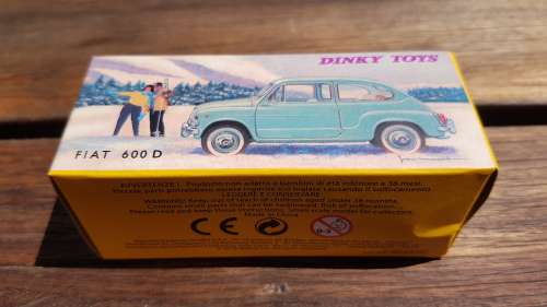 Dinky Toys Fiat 600 D Nr 6 of De Agostini Distribution Set