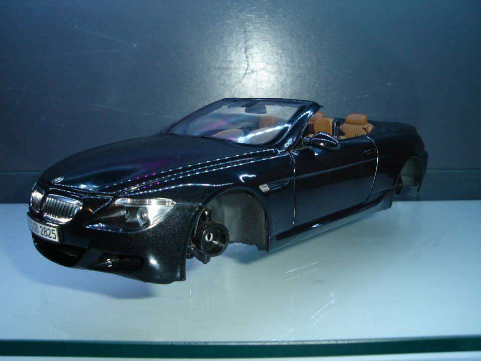 BMW M6 Parts Car, 1:18 Scale Diecast Model
